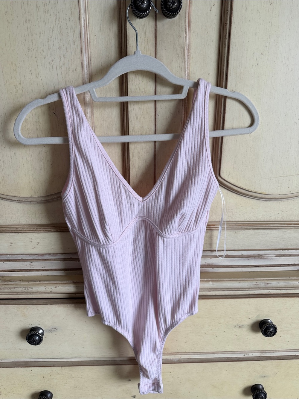 Princess Polly Ribbed V-Neck Bandeau Bodysuit in Light Pink